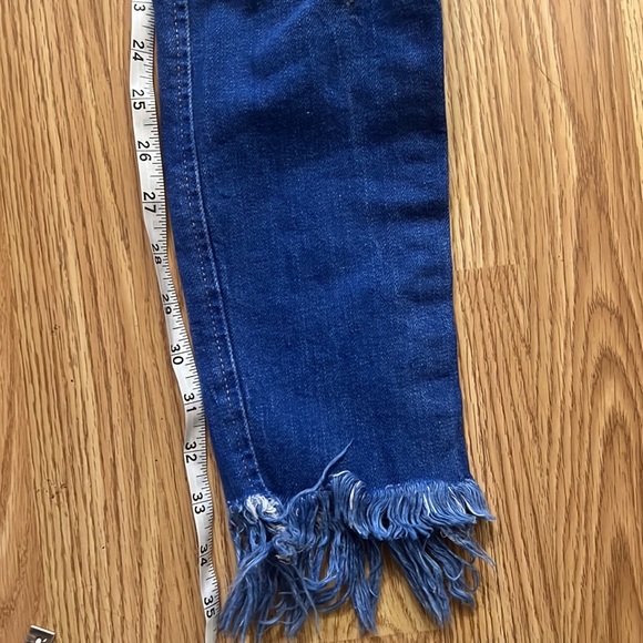 Zara Trafaluc High/Mid Rise Distressed Jeans - Picture 6 of 7